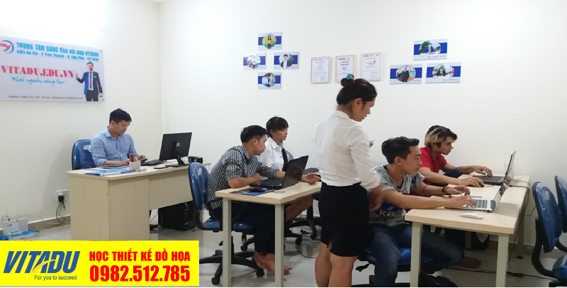 Lớp học thiết kế đồ họa tại Q. Tân Phú